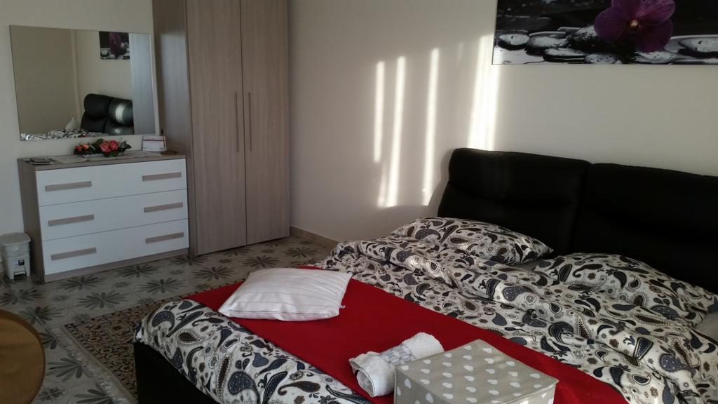 Lian Room B&B Caserta Room photo